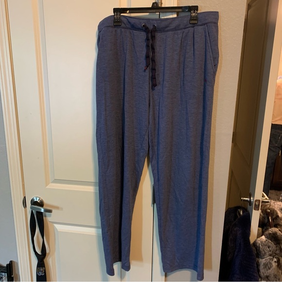 Tommy Bahama Sleep Set - Picture 6 of 7